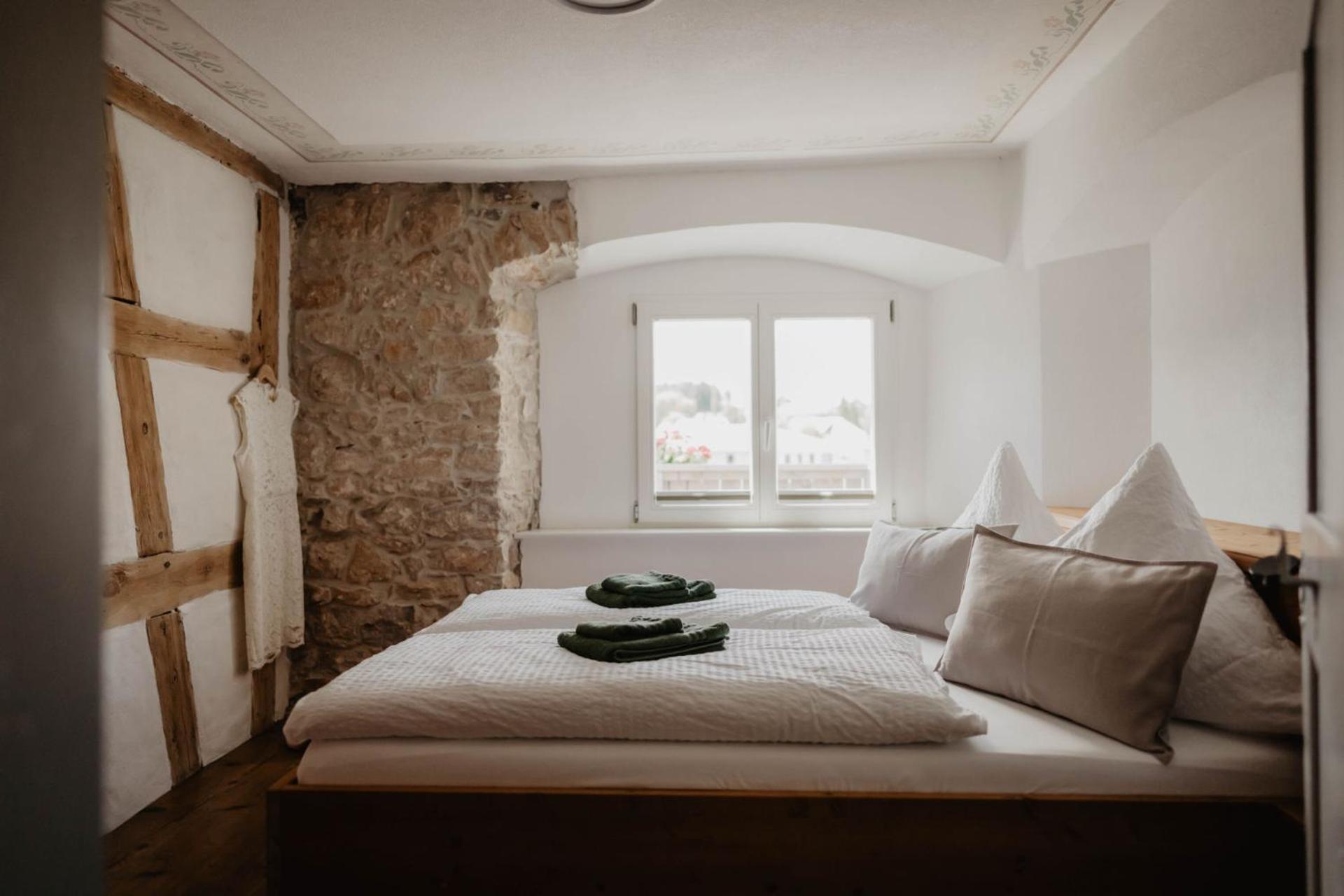 Wildkraeuter-Gasthof Linde Loeffingen Room photo