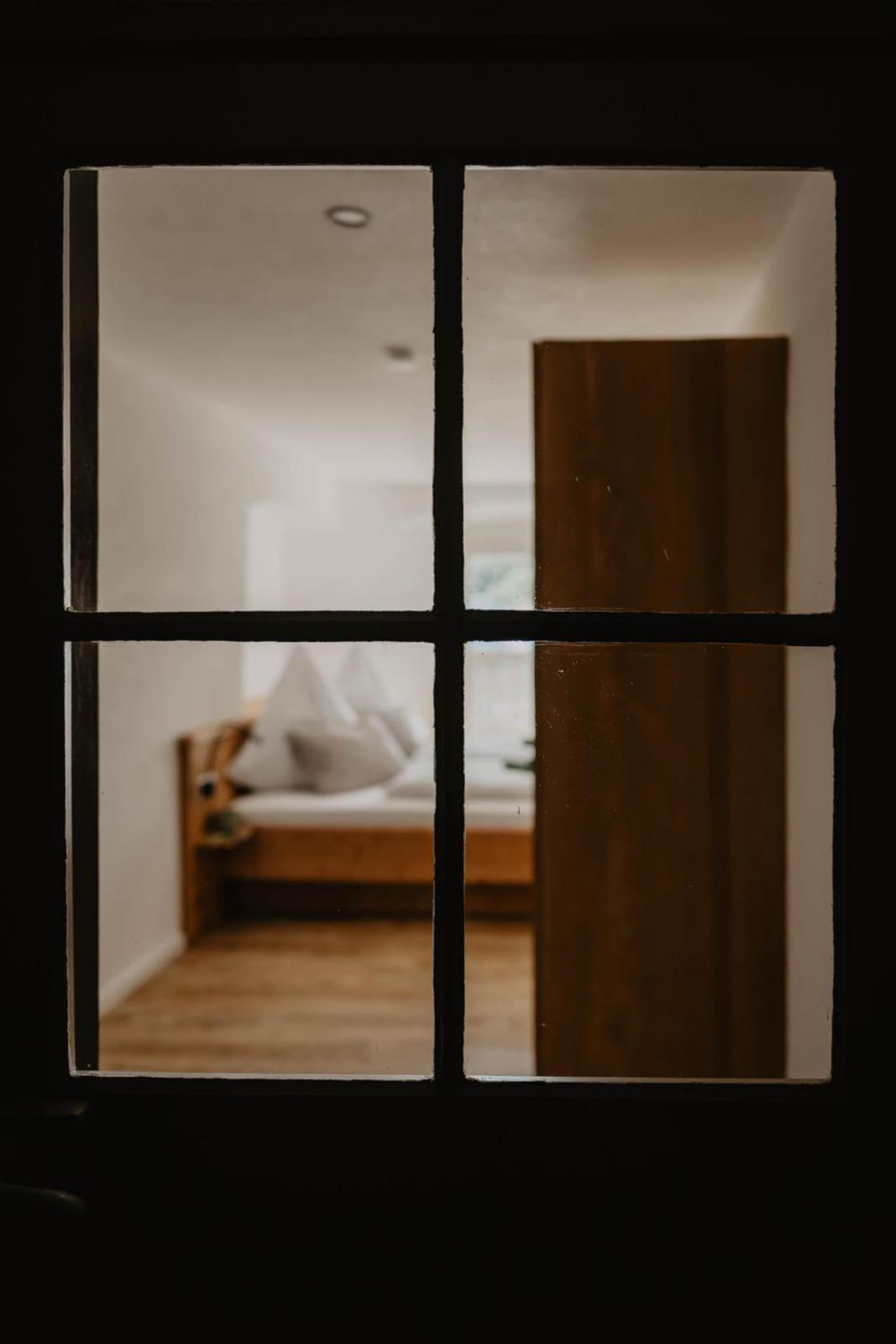 Wildkraeuter-Gasthof Linde Loeffingen Room photo