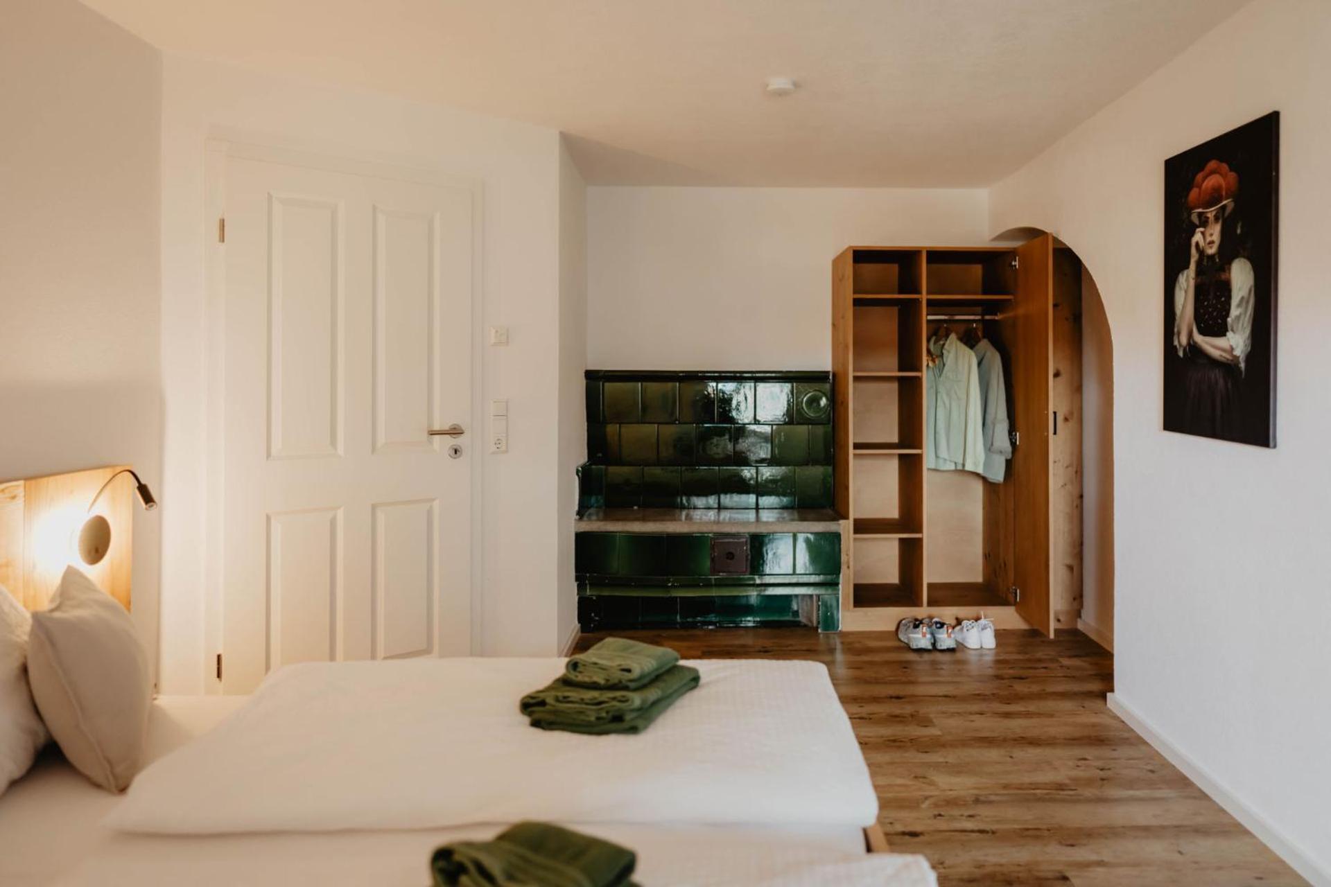 Wildkraeuter-Gasthof Linde Loeffingen Room photo